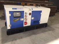28-KVA Diesel-stroomaggregaat, 230/400V in super geluidgedempte kast.